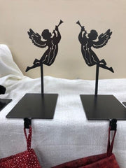 Pair Angels, Stocking hld.